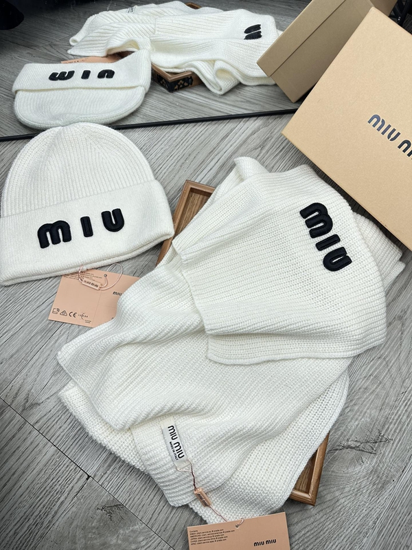 ブランドマフラー角部分ディテール